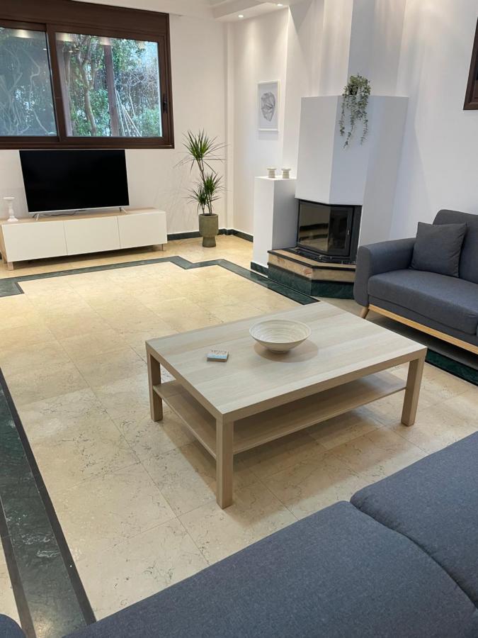 Paradise Apartments Nefeli Kalamáta Eksteriør bilde